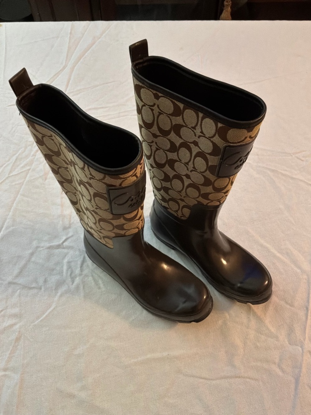****** Coach Brown Signature Pattern Rain Boots ******